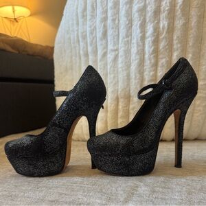 Alice + Olivia Beaded Platform Heels Size 37 – Mary Jane Strap